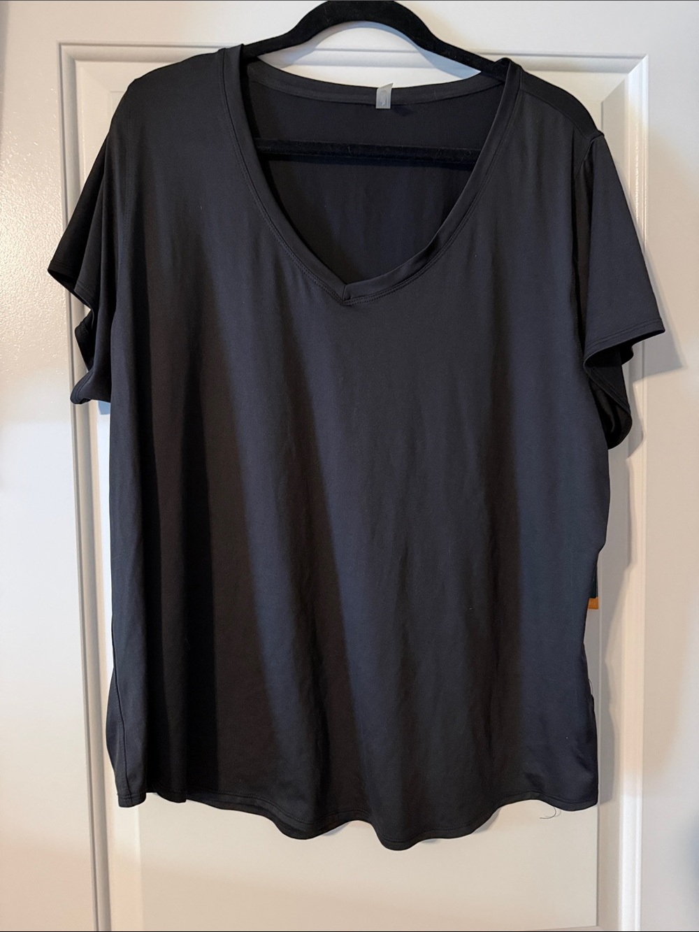 V-Neck athletic Top
